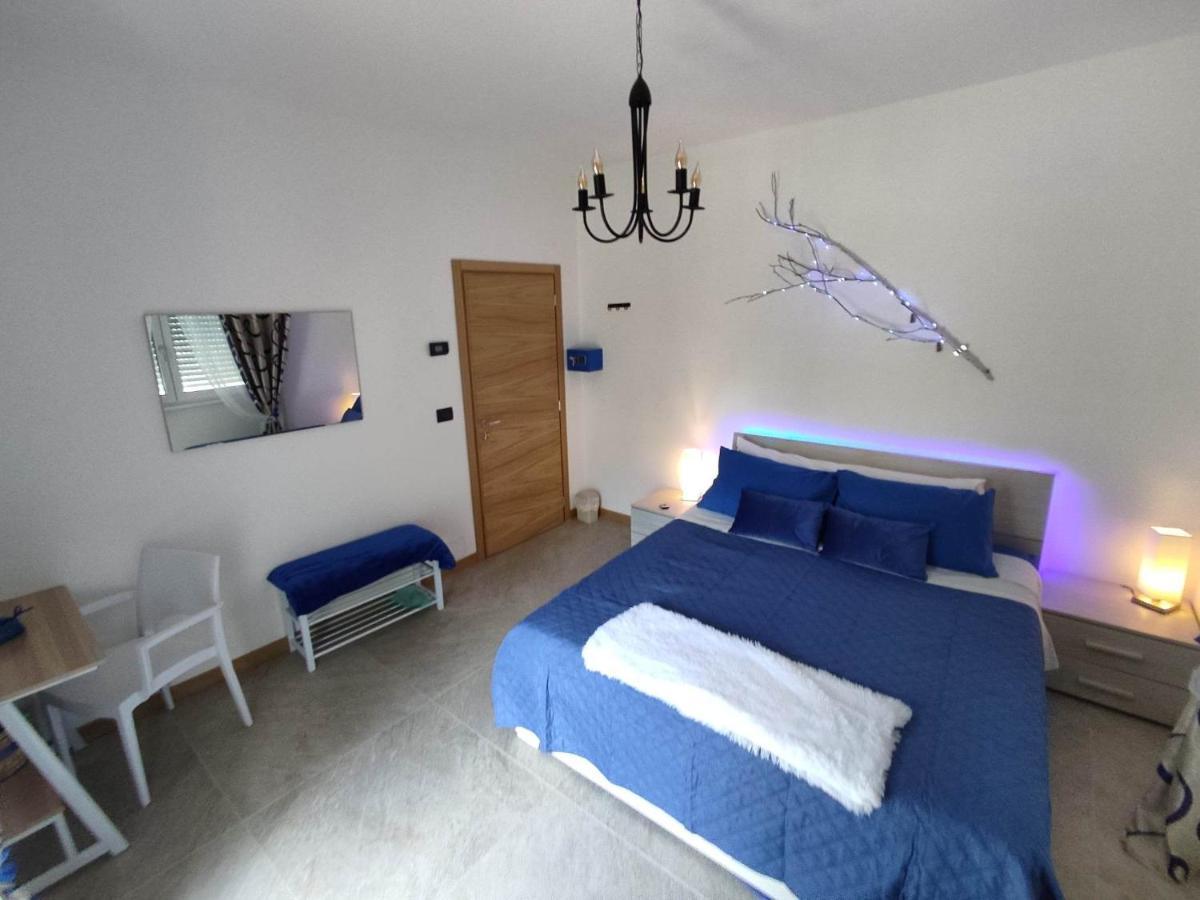 Tirano Express Luxury Apartments Екстер'єр фото