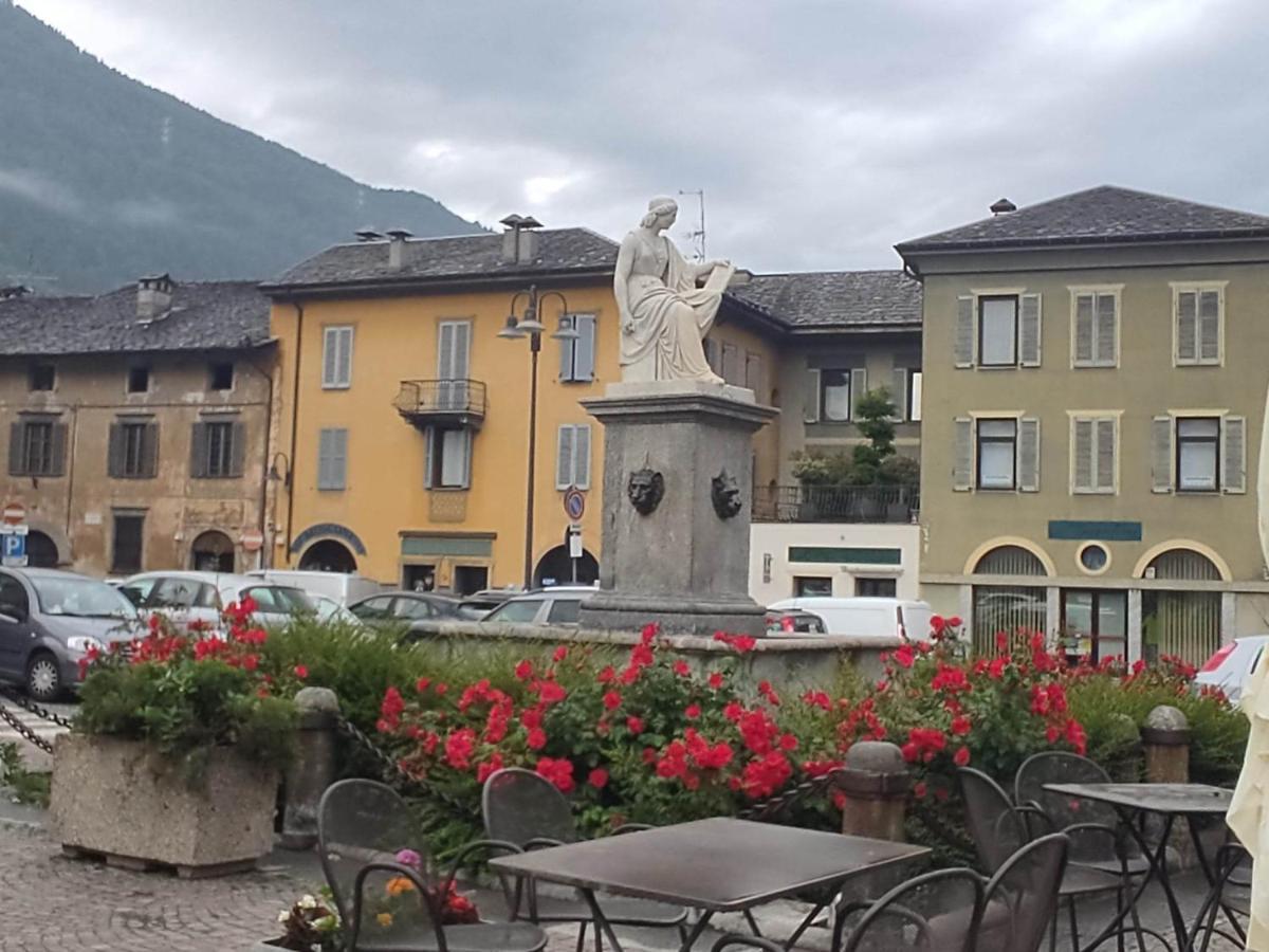 Tirano Express Luxury Apartments Екстер'єр фото