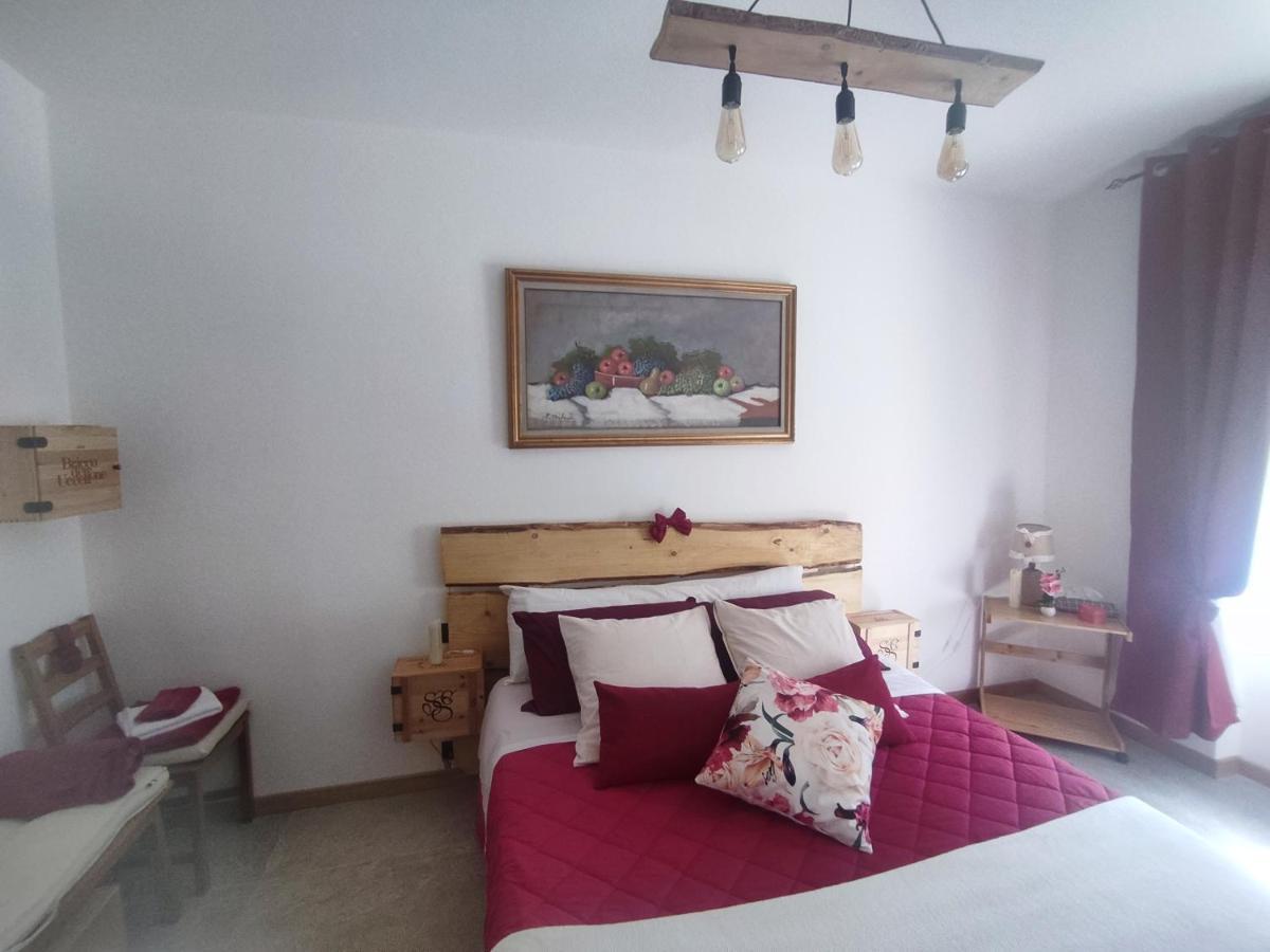 Tirano Express Luxury Apartments Екстер'єр фото