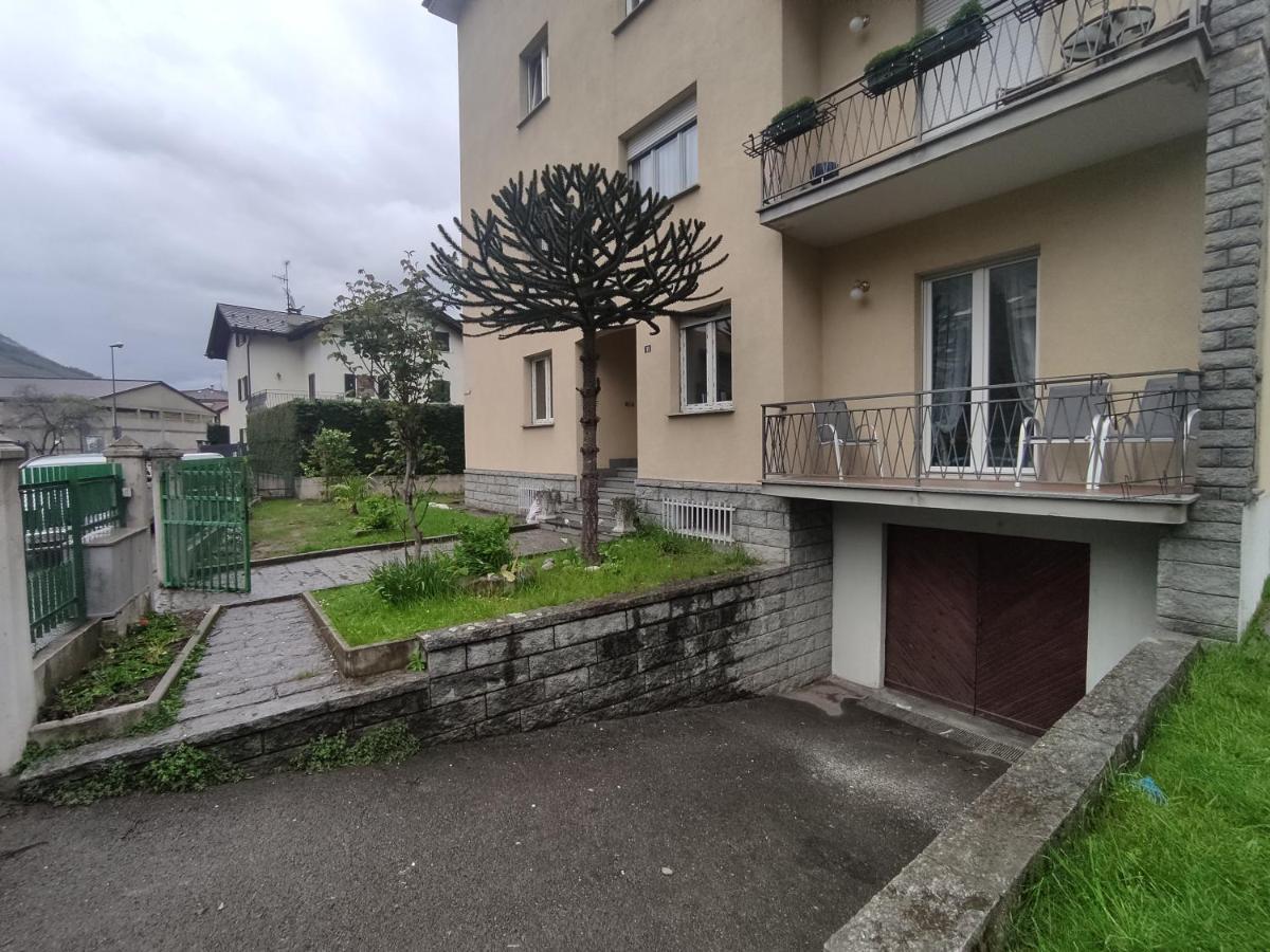 Tirano Express Luxury Apartments Екстер'єр фото