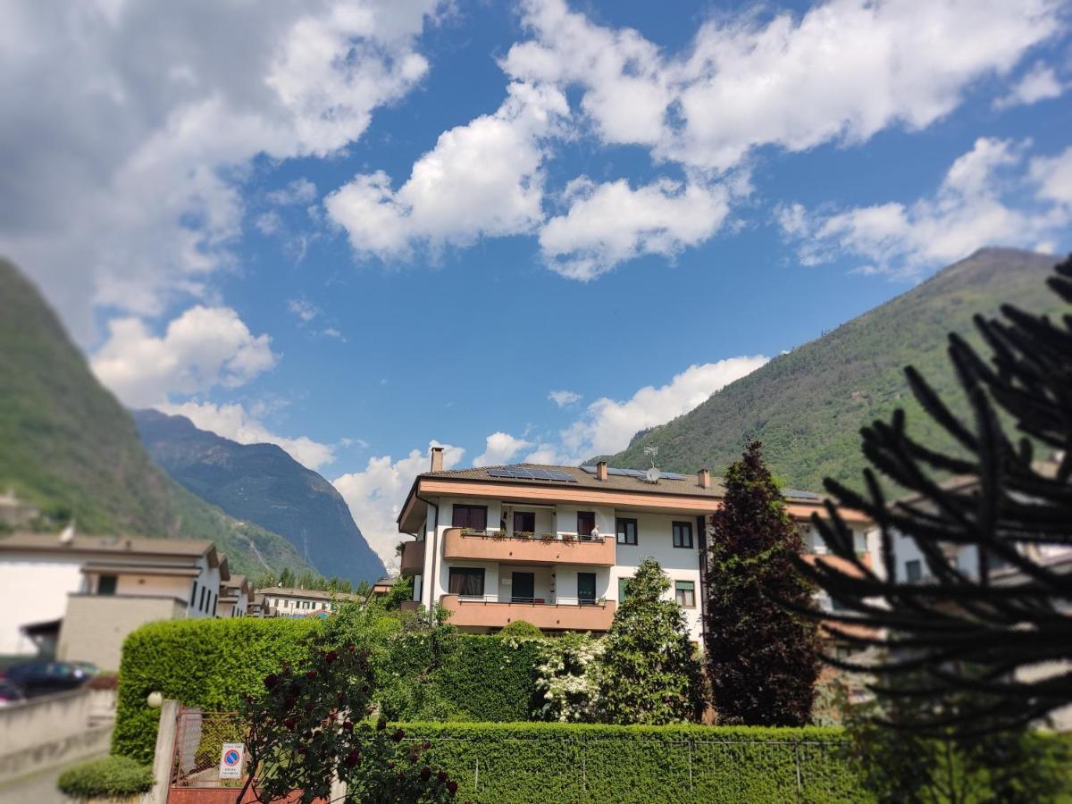 Tirano Express Luxury Apartments Екстер'єр фото