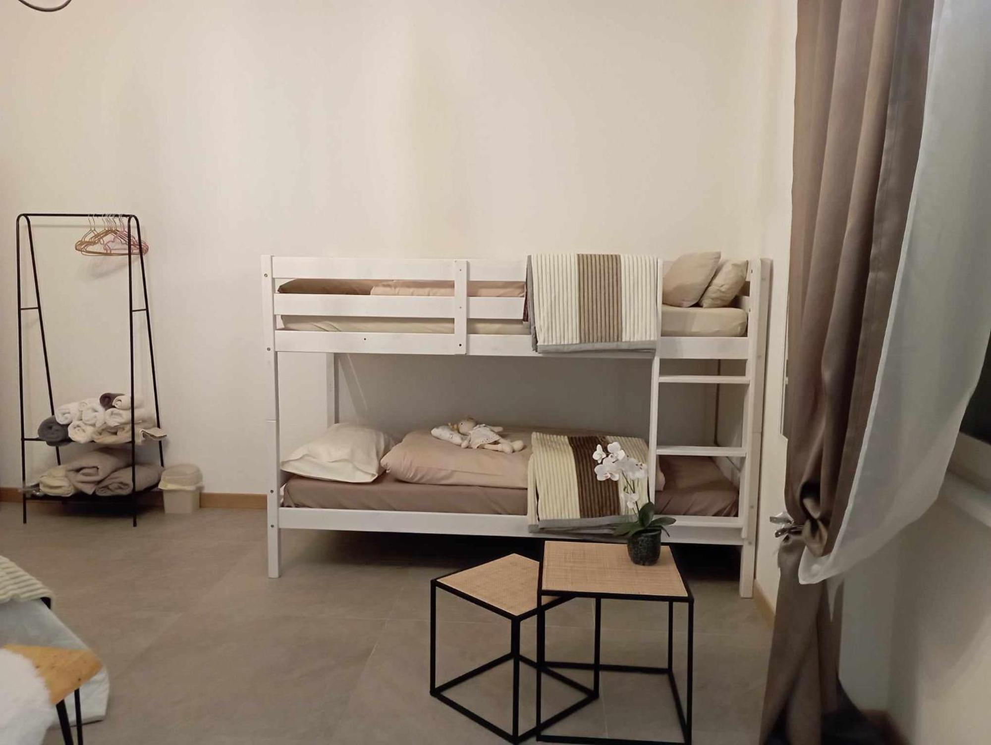 Tirano Express Luxury Apartments Екстер'єр фото