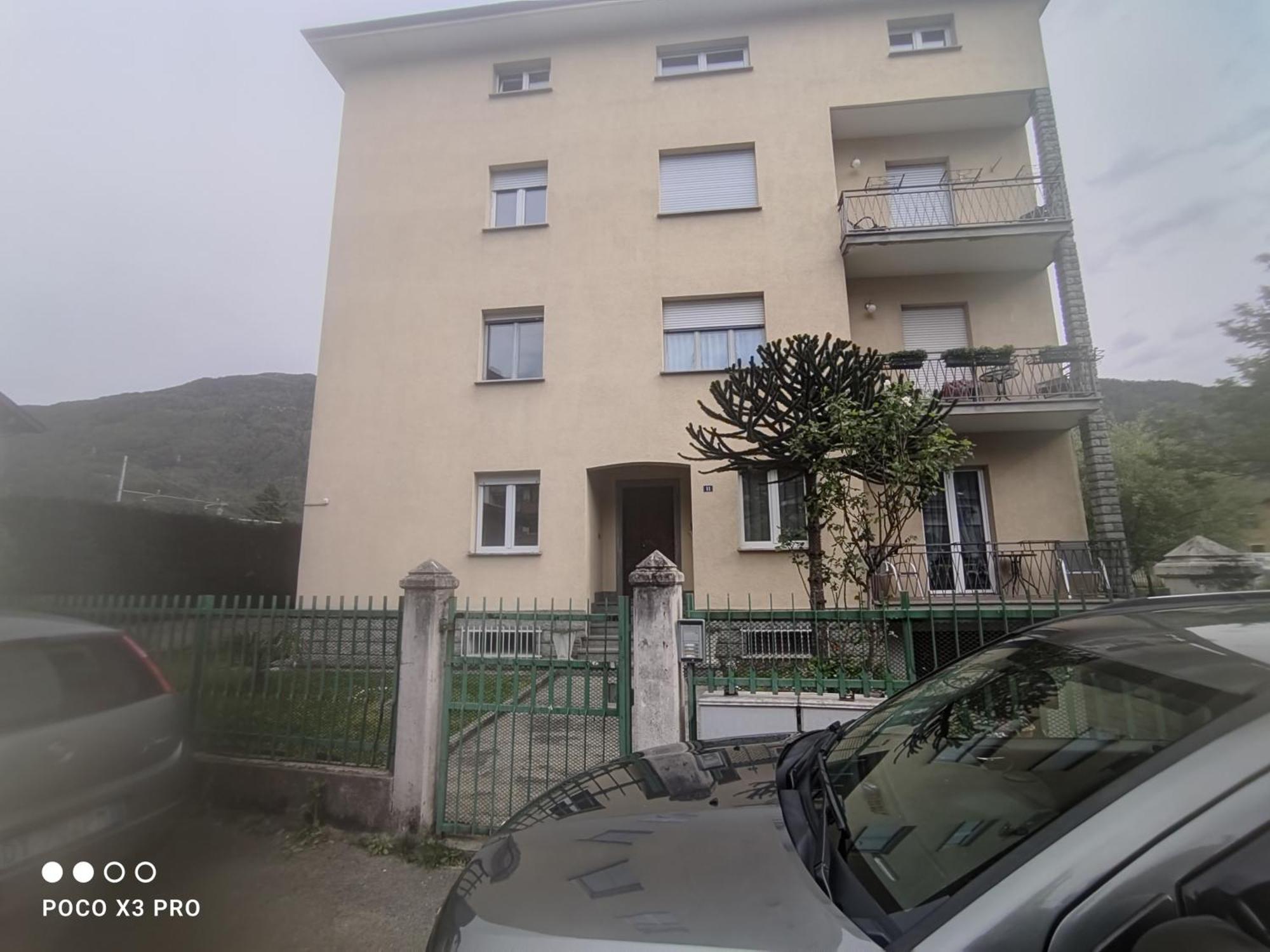 Tirano Express Luxury Apartments Екстер'єр фото