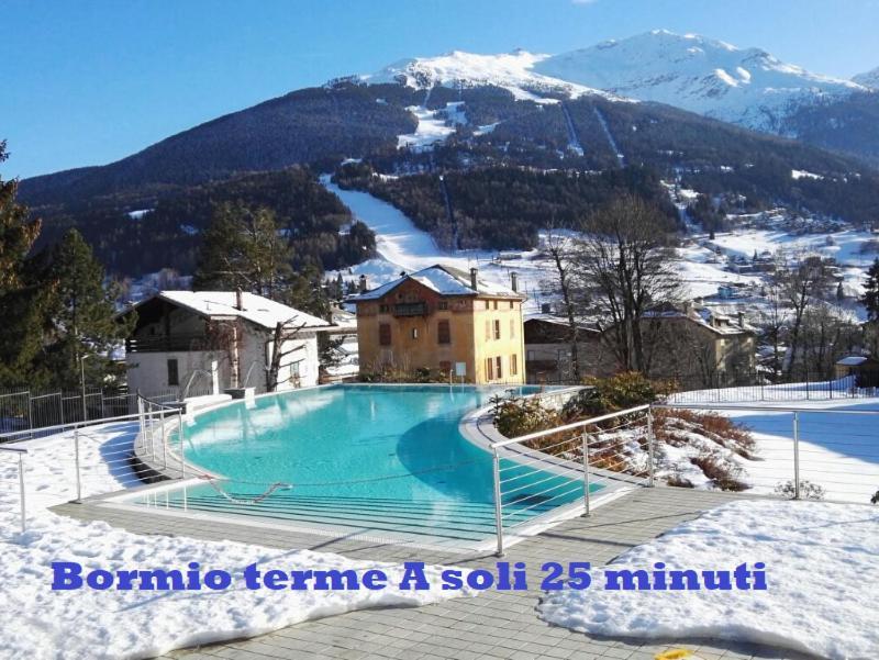 Tirano Express Luxury Apartments Екстер'єр фото
